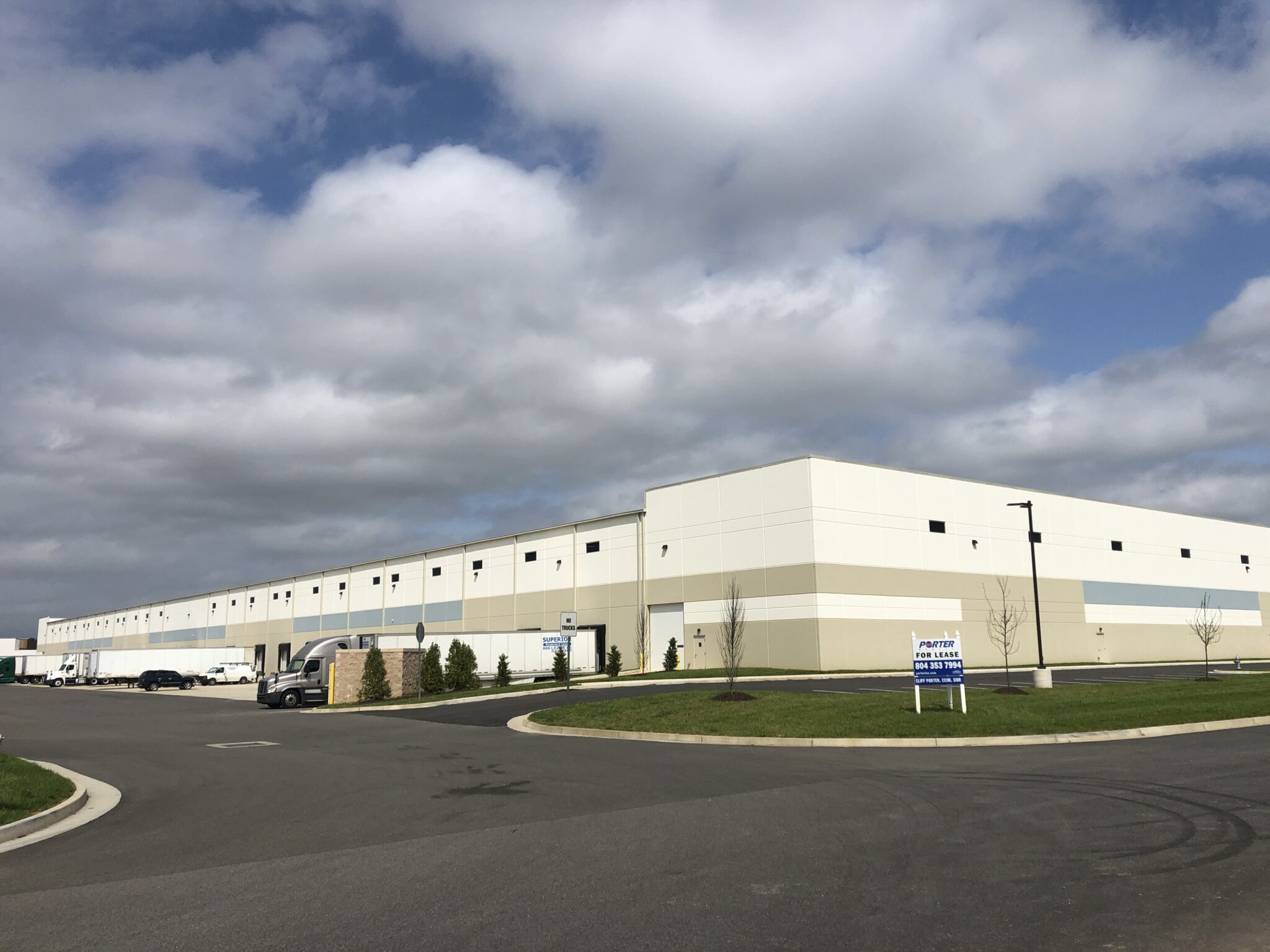 Airport Logistics Center Facility Leased to Dominion Packaging - Porter ...